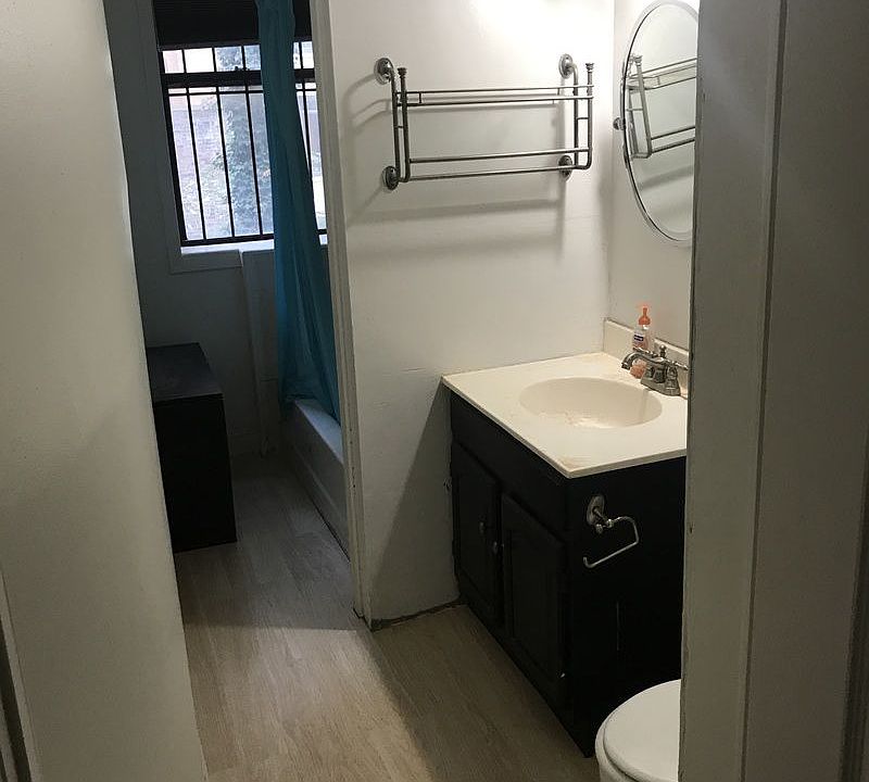 2nd image of 254 W 88th St APT 3B