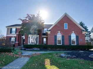 1859 Cheshire Ln, Commerce Township, MI