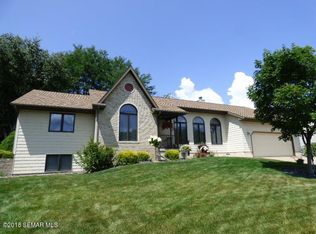 184 McIntosh Rd E, La Crescent, MN 55947