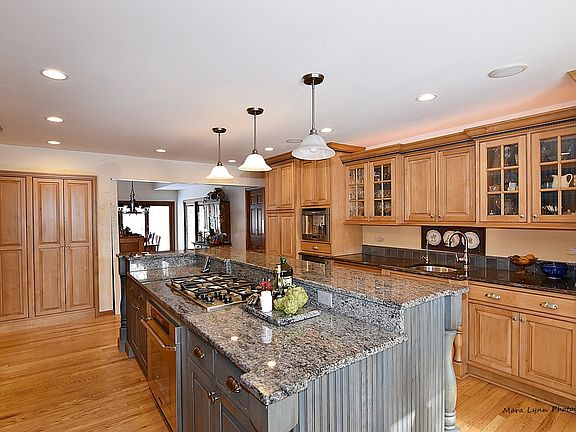 4th image of 41W296 Sylvan Dr