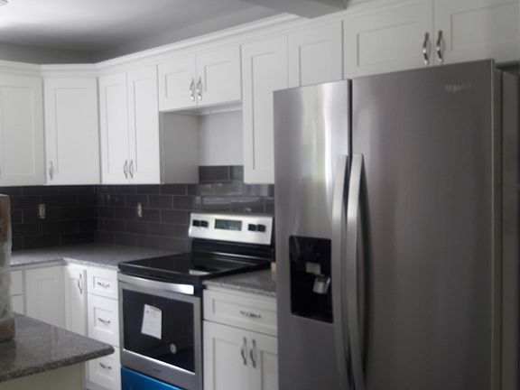 5th image of 278 Pedretti Ave