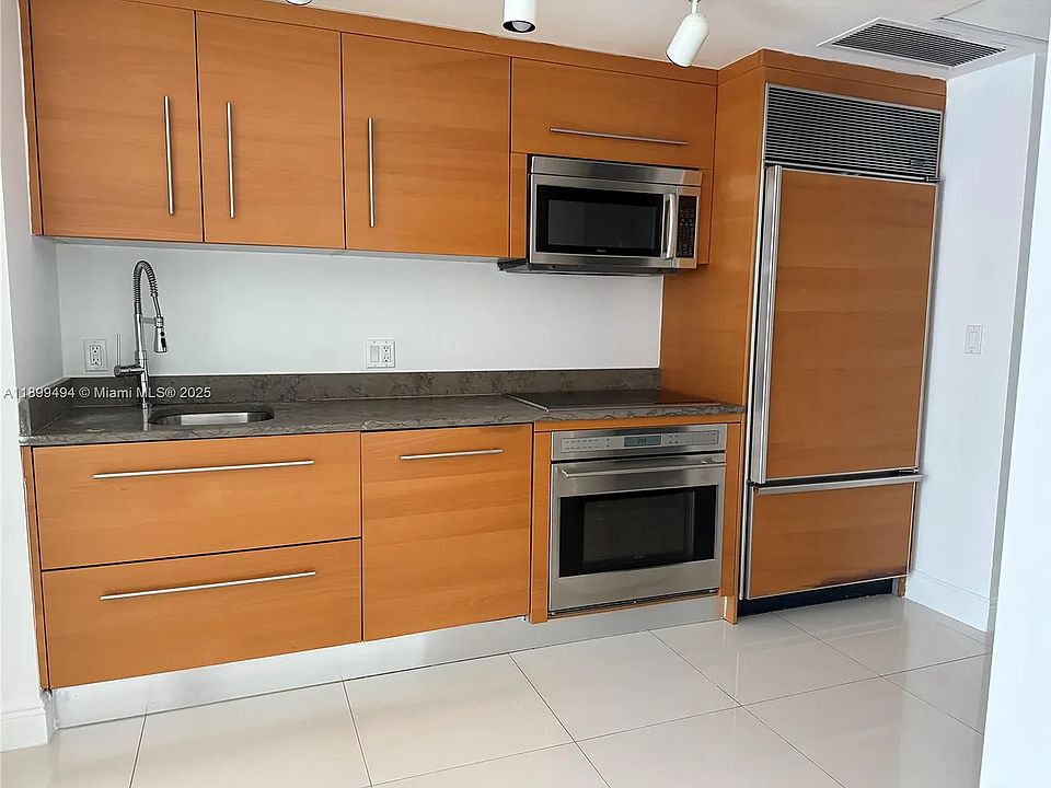 1st image of 475 Brickell Ave APT 3210