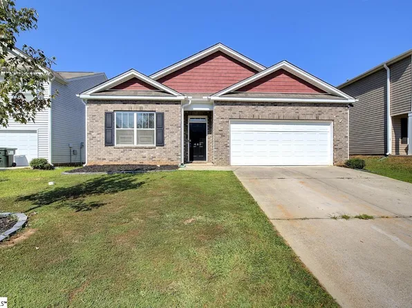 480 Bucky Dr, Woodruff, SC 29388