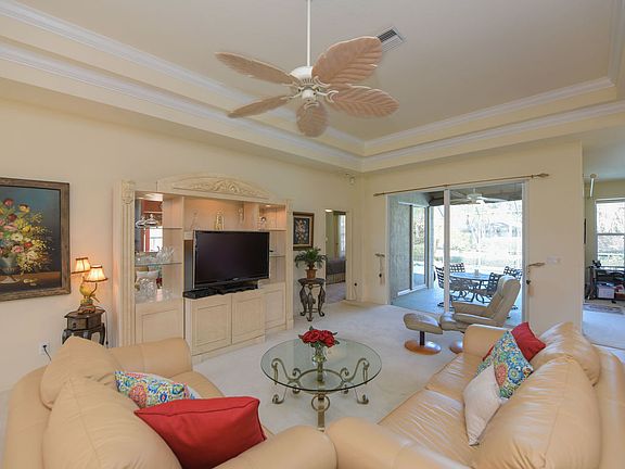 5th image of 803 Placid Lake Dr