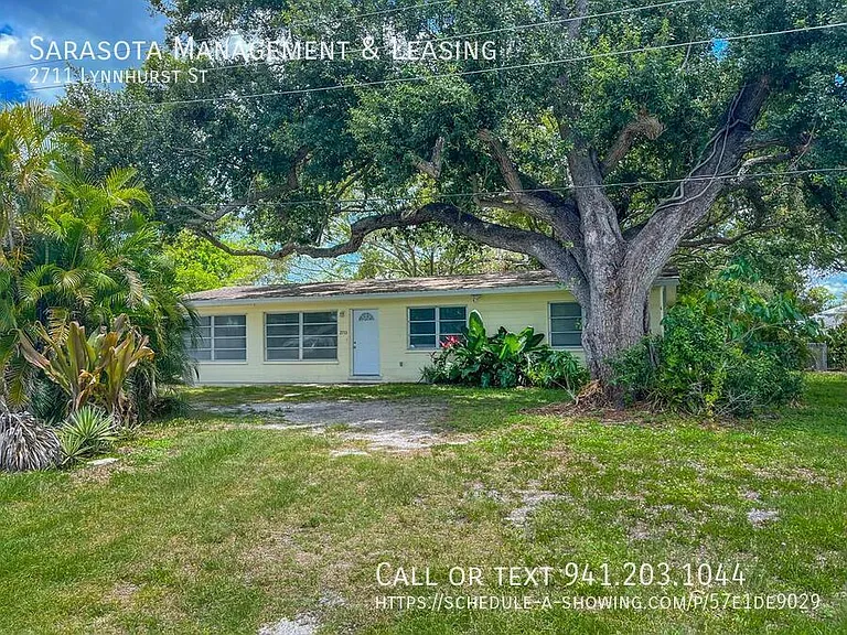2711 Lynnhurst St — Photo 1