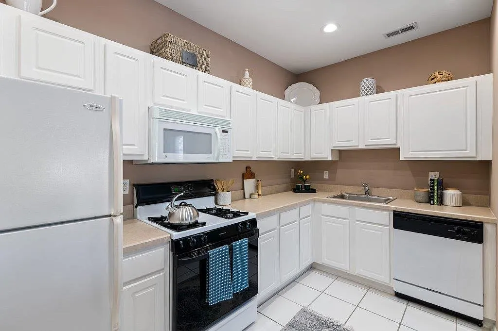 Woodview at Marlton Apartment Homes — Photo 2