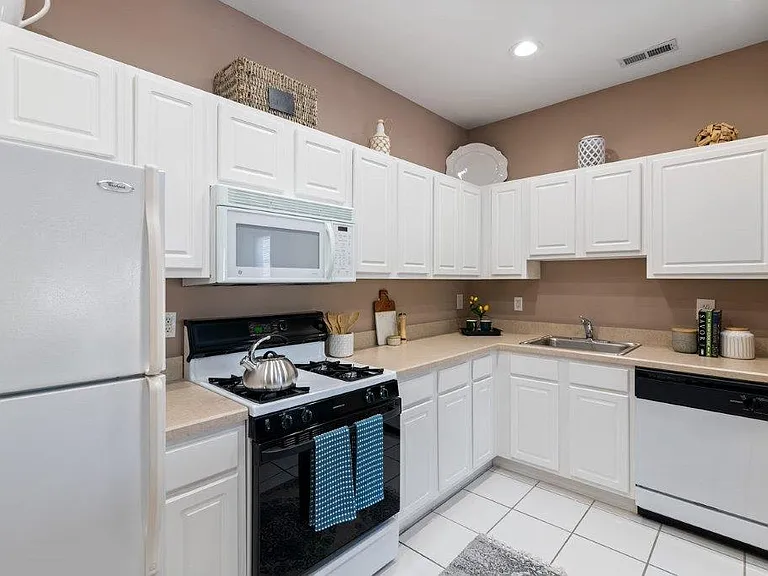 Woodview at Marlton Apartment Homes — Photo 2