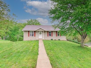 1609 Summit View Dr, Holts Summit, MO 65043