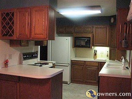 Spacious kitchen - all appliances included!