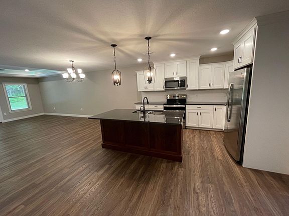 4th image of 1185 E Bentley Cir