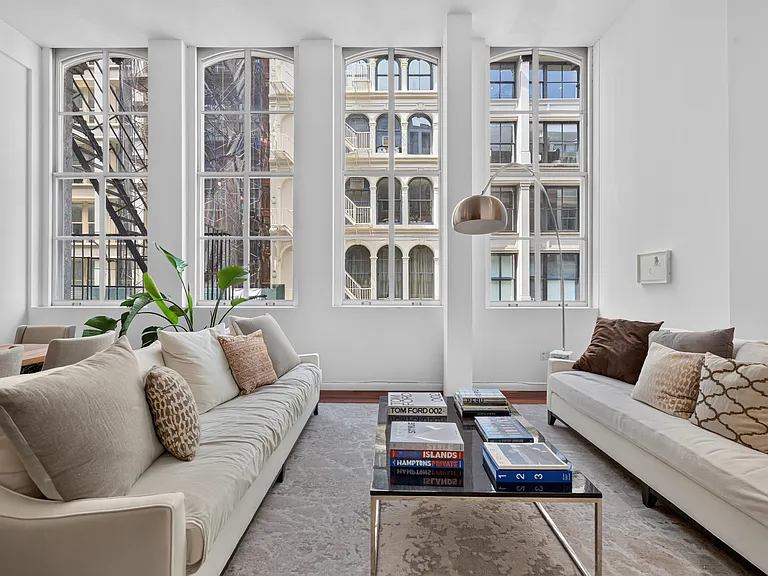 48 Walker St #2W — Photo 2