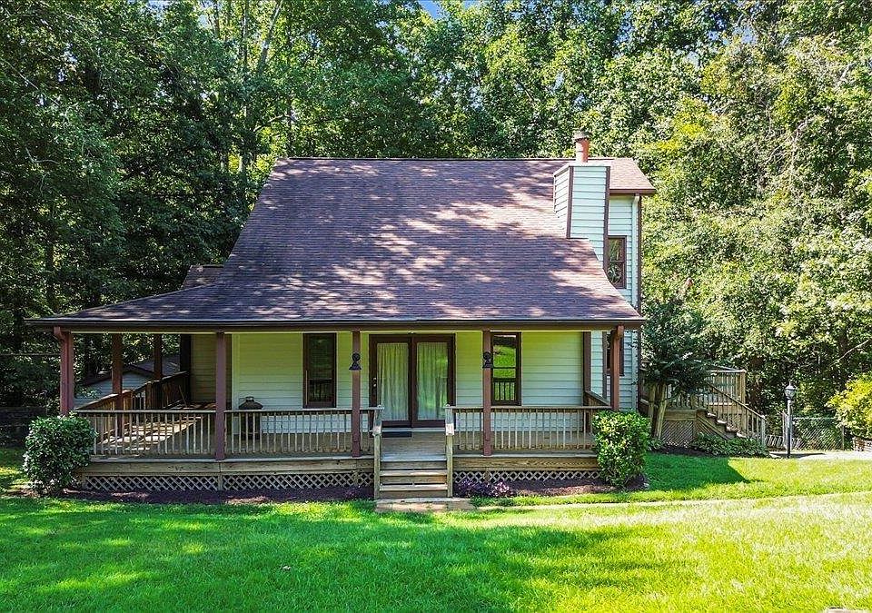 1st image of 403 Park West Cir