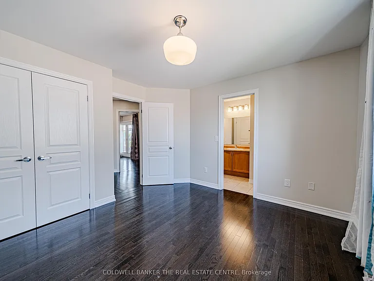 15 Military Ct — Photo 29
