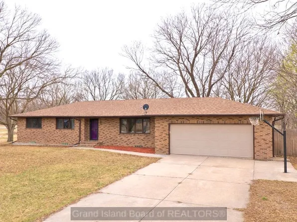 1004 Worms Rd, Grand Island, NE 68801