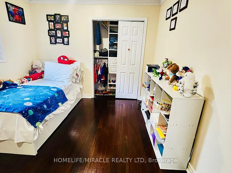 3076 Bayberry Dr — Photo 16