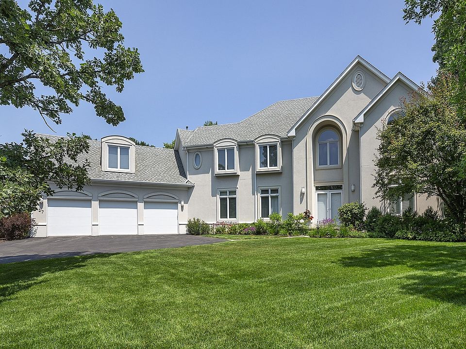 1st image of 437 Thorngate Ln