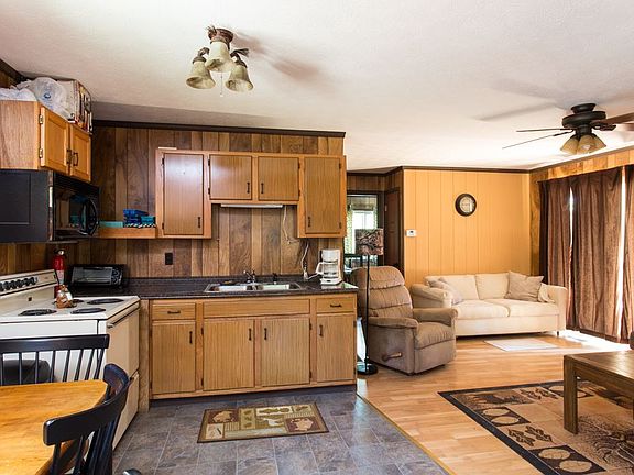 2nd image of 3536 Shen Lake Dr
