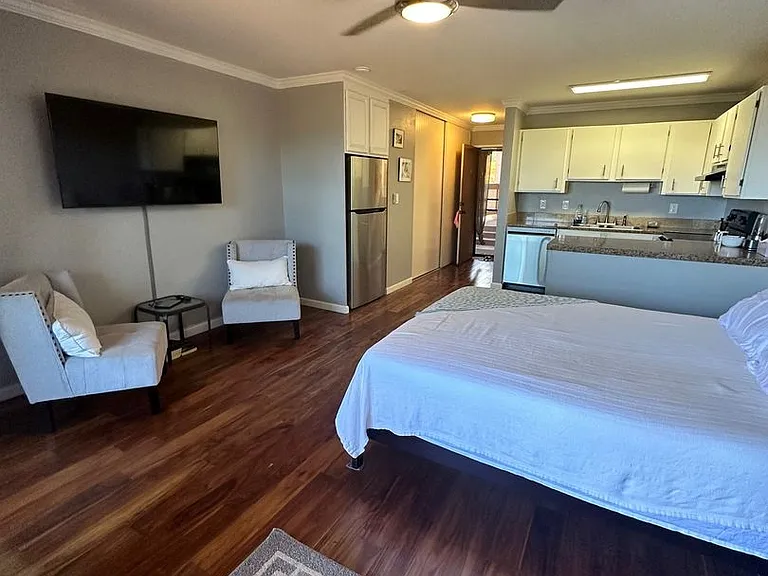 3740 Lower Honoapiilani Rd #C208 — Photo 3