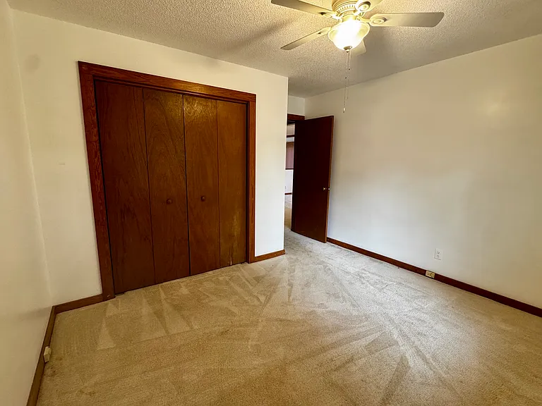 1441 Brookmeade Ct — Photo 18