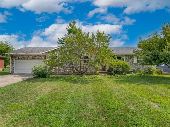 3449 North Dr, Dayton, OH 45432