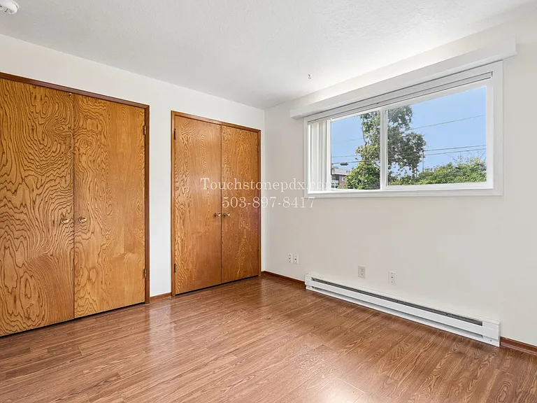 18016 NE Davis St — Photo 24