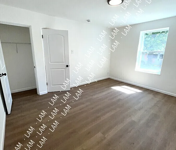 3915 Jamieson Avenue 2E #1E-1W-2W — Photo 5