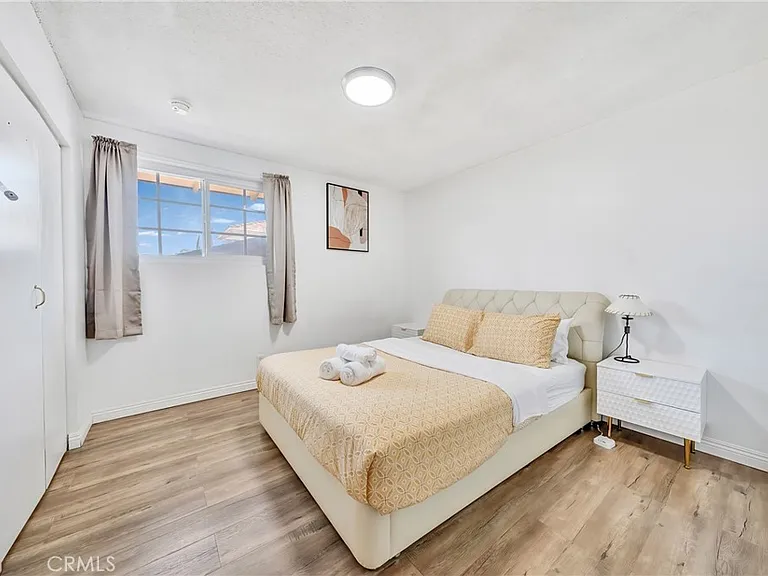 1345 S Jellick Ave — Photo 18