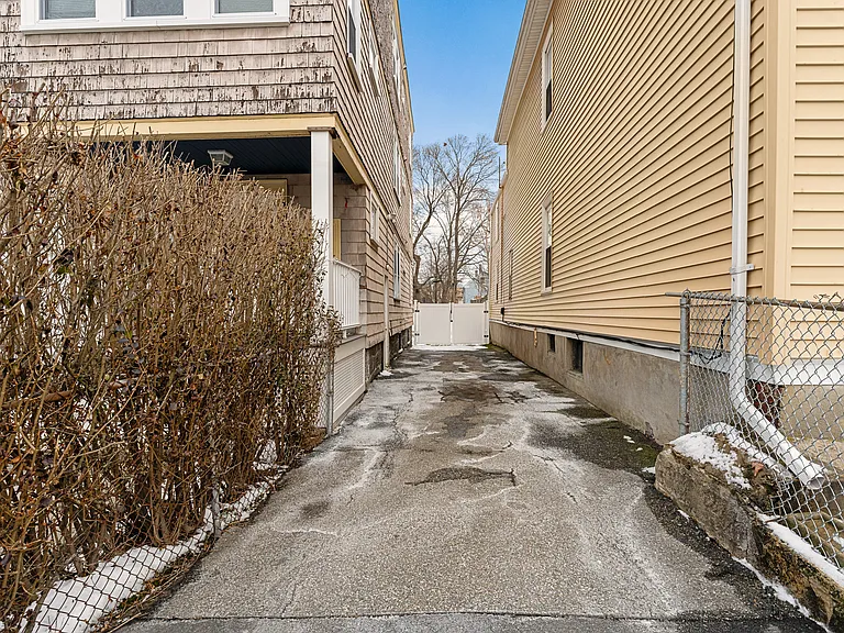 28 Winter St #3 — Photo 25