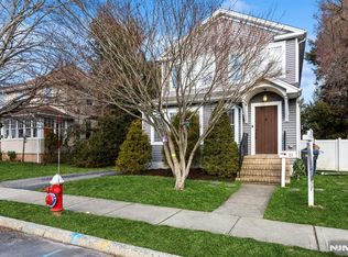 23 Lindley Ave, Tenafly, NJ 07670