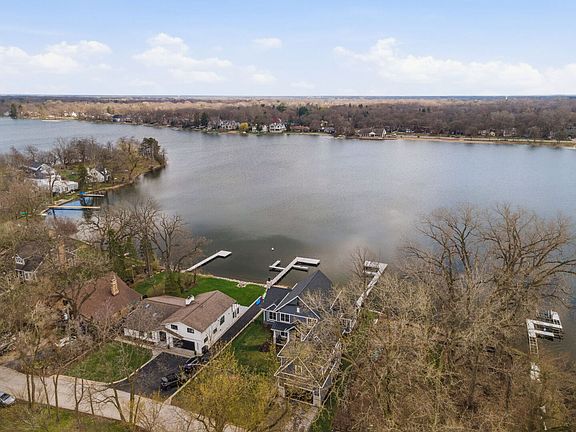 5th image of 98 Cedar Dr