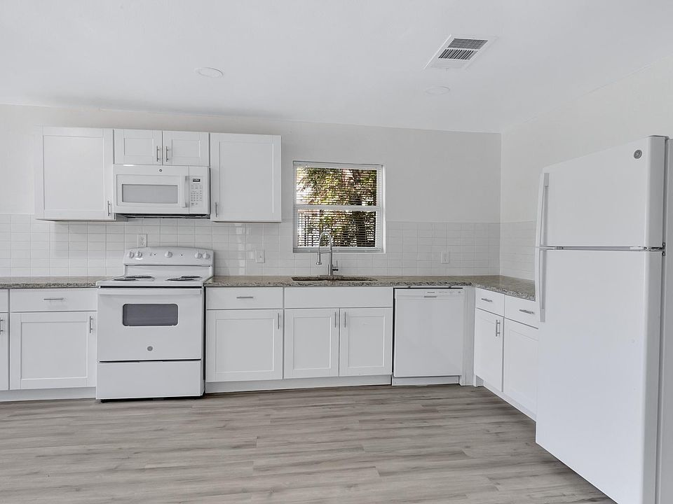 1st image of 2737 Stuart Dr #Mh