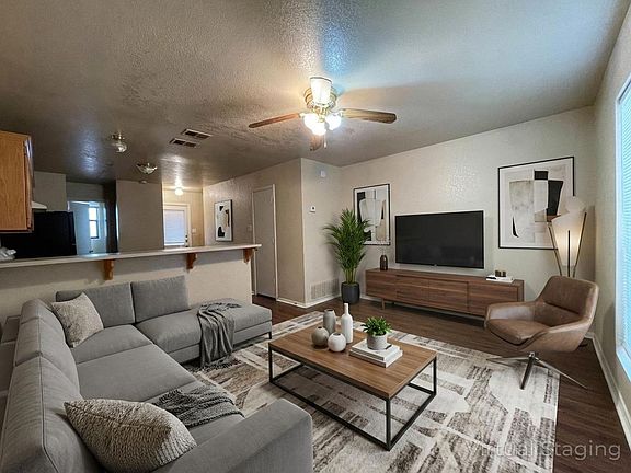 3rd image of 1108 Leslie Cir APT C
