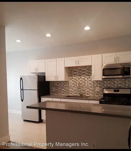 837 S Normandie Ave — Photo 9