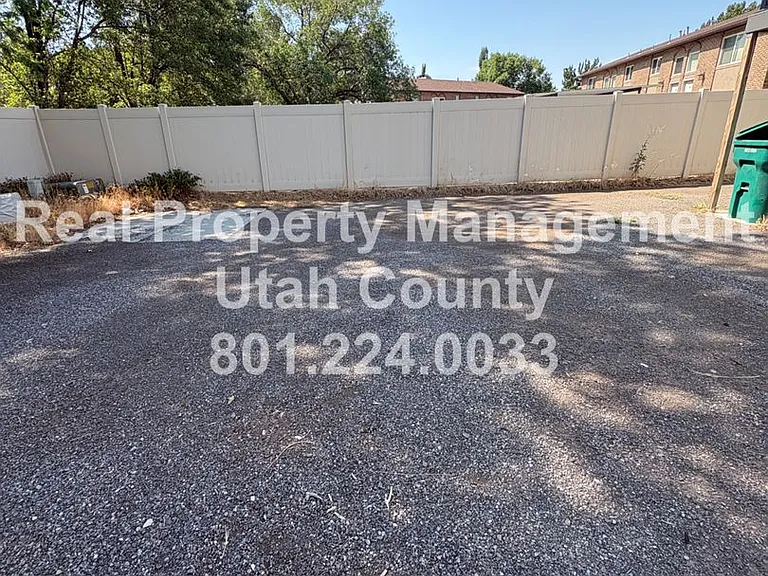 1474 N 375 W — Photo 10