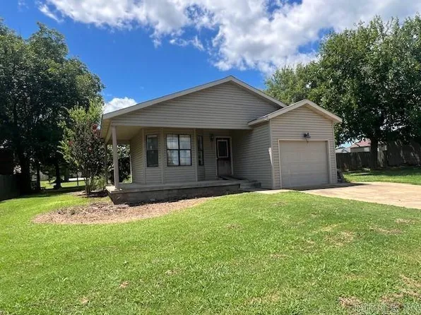 605 NW 3rd St, Marmaduke, AR 72443