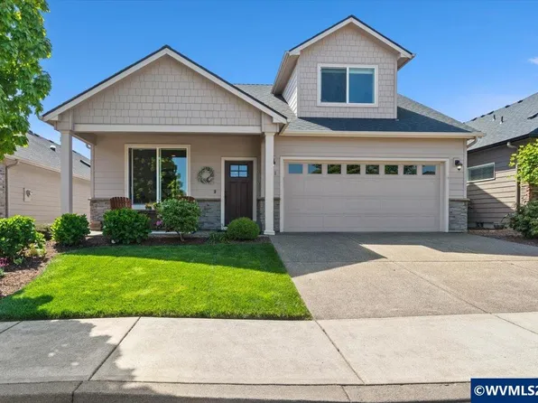 751 SE Glendover Ln, Dallas, OR 97338