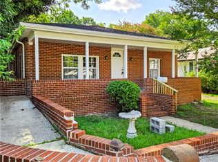 118 Walnut St, Suffolk, VA 23434