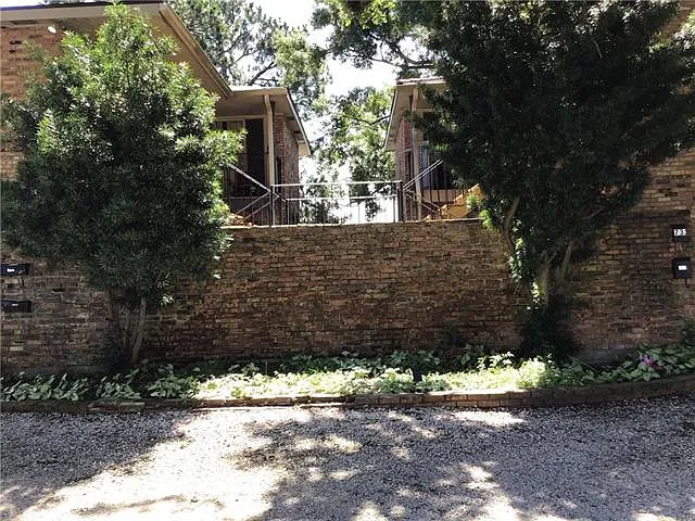 735 Lake Ave — Photo 3