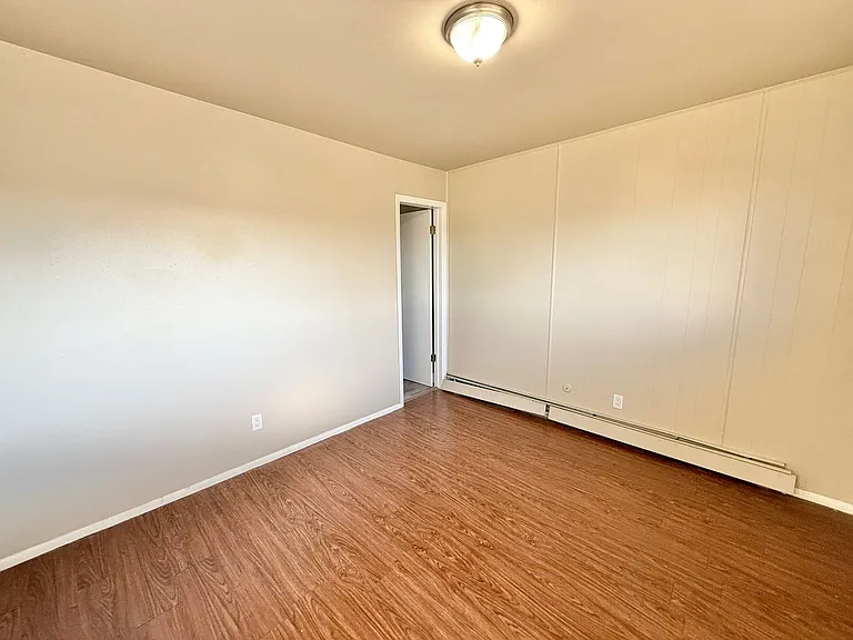1660 Moore Ave. — Photo 10