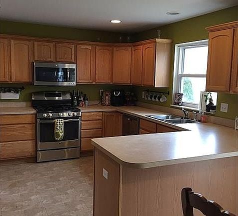 3rd image of 6309 Hubbard St #14