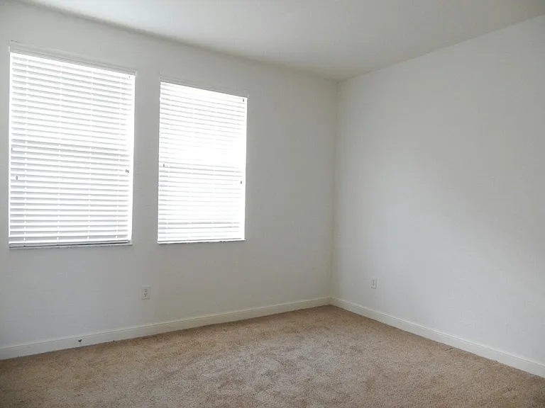 660 Amador Ln #7 — Photo 15