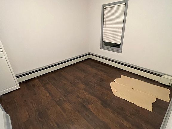 3rd image of 49 Bush Ave