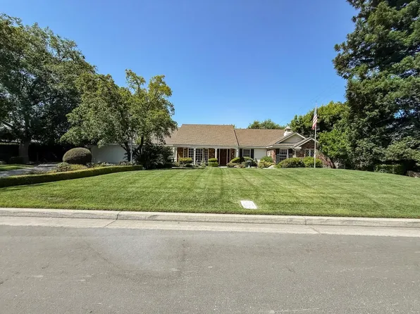 2210 W Spruce Ave, Fresno, CA 93711