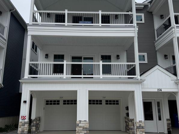 154 E Lincoln Ave #104