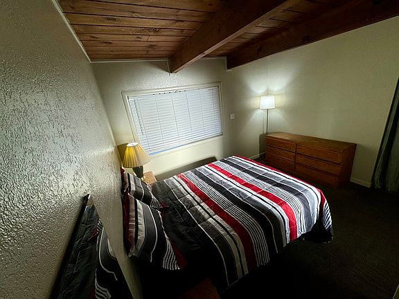4th image of 977 Park Ave #1