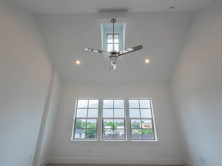 4057 Leeland St — Photo 25