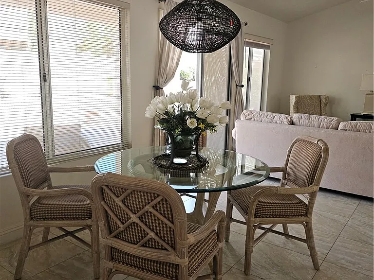 2525 Palmridge Dr — Photo 6