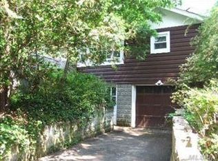 31 Birch Hill Rd, Mount Sinai, NY 11766