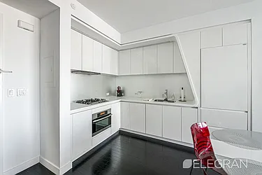 Rented by (Legacy) Elegran