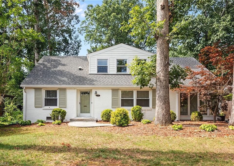 1st image of 3415 Dogwood Dr
